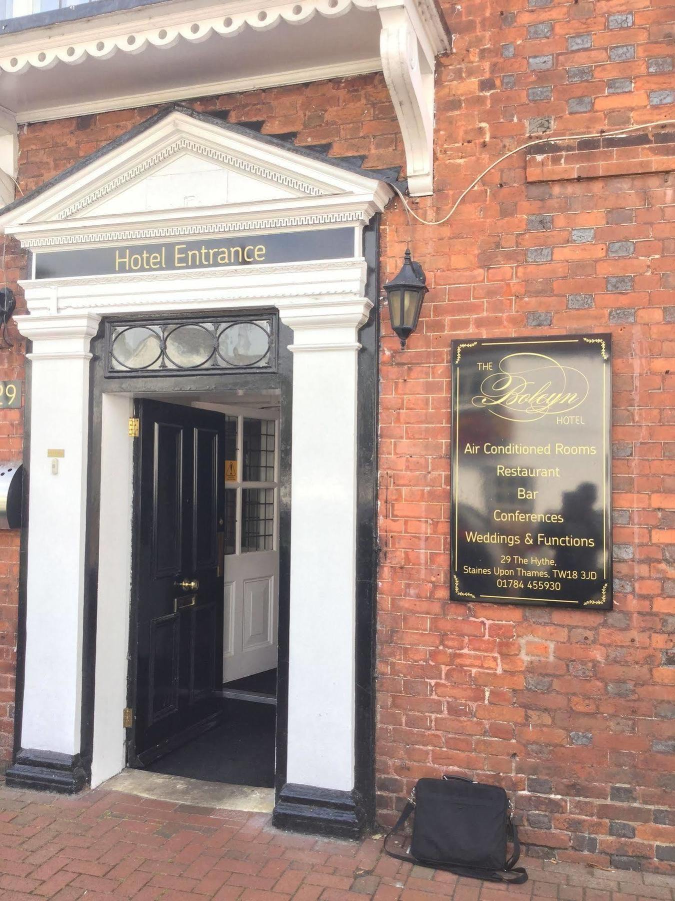 The Boleyn Hotel Staines-upon-Thames Exterior photo